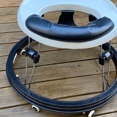カトージ ベビー　歩行器　ベビーウォーカー 赤ちゃんの画像