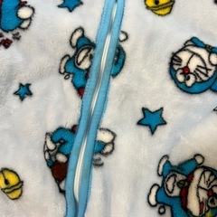 大きめの　ドラえもん フリースロンパース もこもこ　アウター　の画像