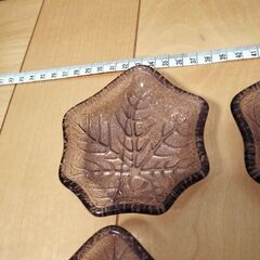 【取り引き予定】昭和レトロ　ガラス小皿の画像