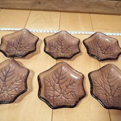 【取り引き予定】昭和レトロ　ガラス小皿の画像