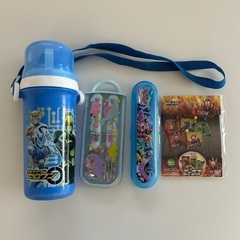 仮面ライダーゼロワン　セイバー　お弁当箱　ピック　キラメイジャー...