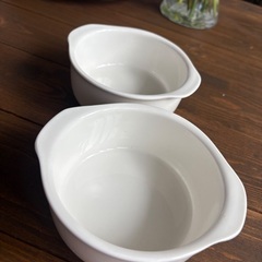 ノーブランド白　食器2個