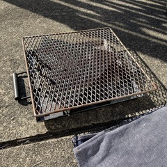 キャンプ用　折りたたみ焚き火台　の画像