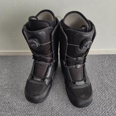 スノボー、ビンディング、ブーツの画像