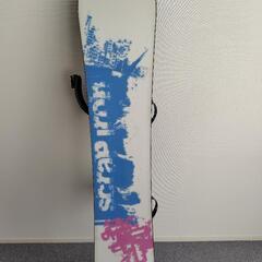 スノボー、ビンディング、ブーツの画像