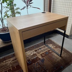 リモート、パソコン作業に最適！左右73 cm×奥50 cm IKEA MICKE/ミッケ の画像