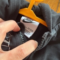 NIKEロンパースの画像