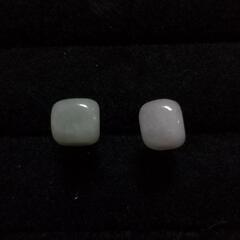 天然石ピアス 本翡翠