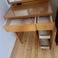 ライト付きドレッサーの画像