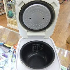 タイガー IH炊飯ジャー JKU-A551 2017年製 3合炊き ホワイト tacook TIGER 炊飯器 炊きたて 札幌市厚別区 厚別店の画像