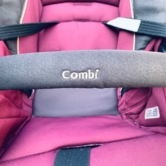 COMBIベビーカーの画像