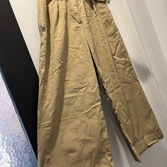 ハイウエストパンツ