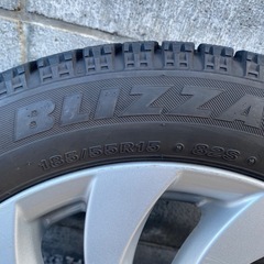 ブリザック bB 185/55R15の画像