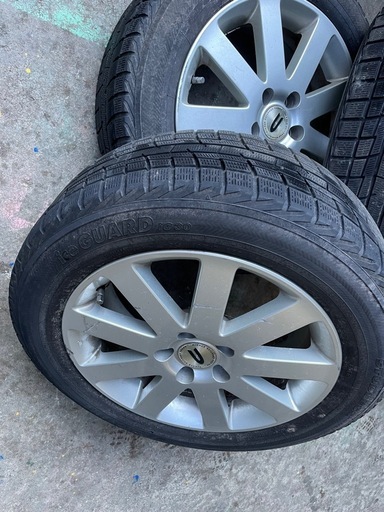 スタッドレスタイヤ215/60/17 4本セット