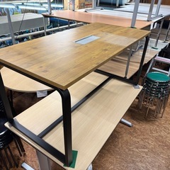 ミーティング　テーブル　幅150 奥75 高さ72cm 配線ホール付きの画像