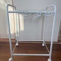 ズボン パンツ ハンガーラック キャスター付の画像