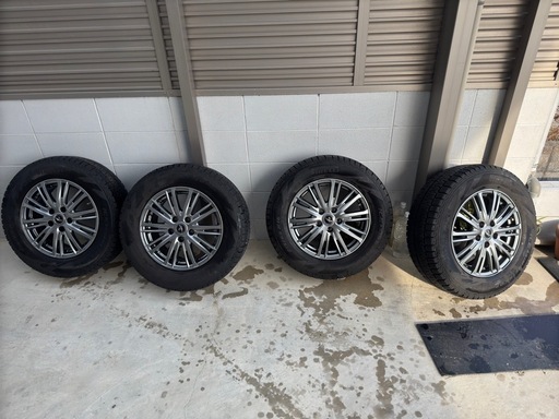 PIRELLI スタッドレスタイヤ&ホイール　エクストレイル