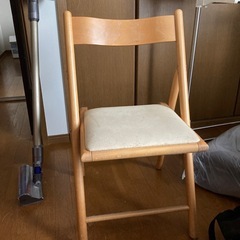 折りたたみ椅子
