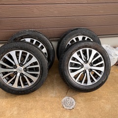 日産セレナHFC26  16インチ純正ホイール　相談中