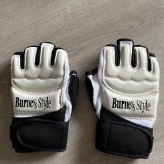 BurneStyle  グローブとシューズの画像