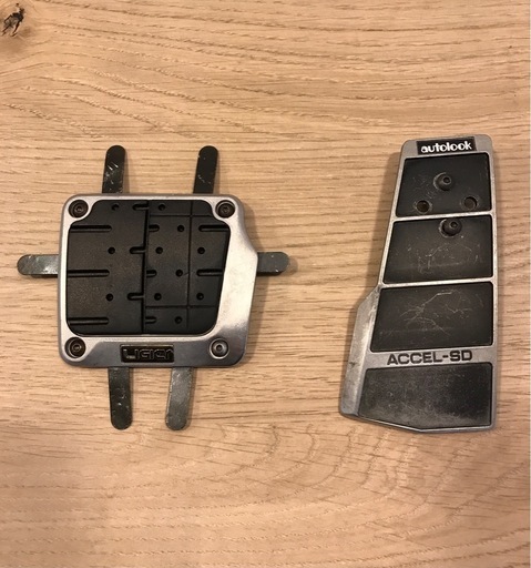 《autolookアクセルペダル》 《Ligier ブレーキペダルADVAN HF-Dタイプ タイヤパターン》