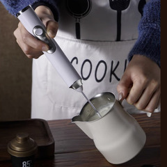 新品未使用 
黒 ミルクフォーマー 電動 ミルク泡立て器 泡立て器 ミニ 電動 ミルクフォーマー 泡立て器 ミルクフォーマー 電動 泡立て器 ミニ ミニ ミルク泡立て器 ミルクフォーマー 電動 USB充電式 3段階調整 2-in-1ステンレススチールの画像