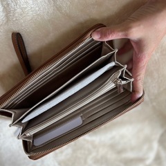 【未使用】GUESS財布　ETEL Slg Large Zip Aroundの画像