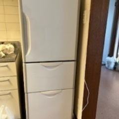 HITACHI 冷蔵庫の画像
