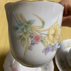 ティーカップ　３個セット　花柄の画像