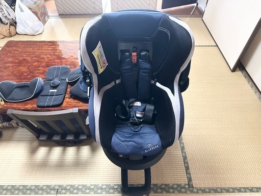 チャイルドシートISOFIX 回転式エールべべ