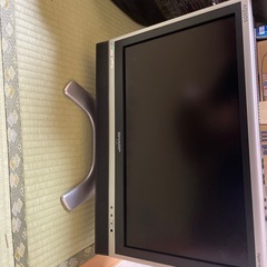 AQUOS 20インチ　テレビ 12/30or31に取引希望