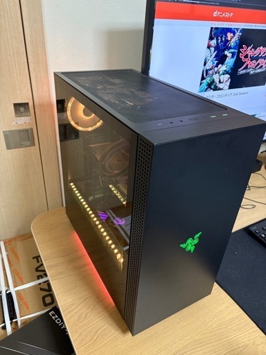 Razer Tomahawk - ATX PCケース　+オマケ