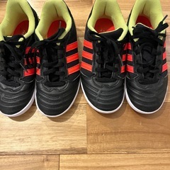 adidas フットサル　上履き　体育館シューズ