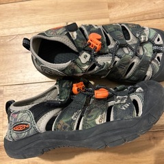 KEEN 水陸両用　サンダルの画像