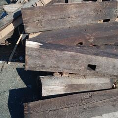 無料　角材　半端品　一部釘等ありの画像