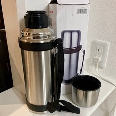 真空ステンレス行楽ボトル 1.1Lの画像