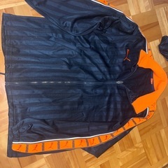 PUMAジャージ上下セット(オレンジ色)