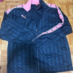 PUMAジャージ上下セット(ピンク色)