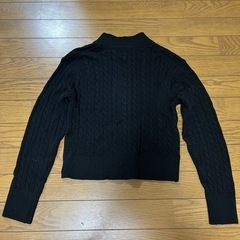 ジーユー  ケーブルフルジップセーター　M 新品の画像