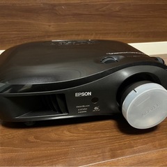 EPSON プロジェクター