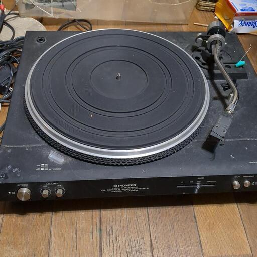 レコードプレーヤー