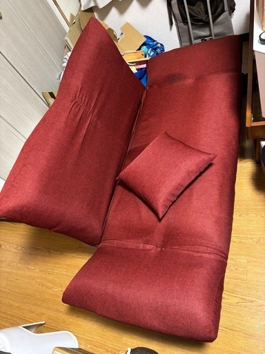 ニトリ　コンパクトソファ赤色