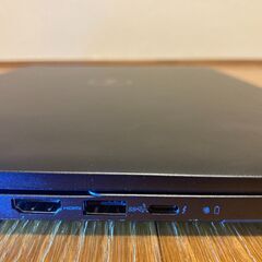 Dell Vostro 7620 ノートパソコンの画像