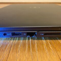 Dell Vostro 7620 ノートパソコンの画像