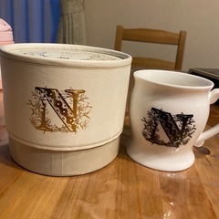 フランフラン　アルファベットマグカップ　N