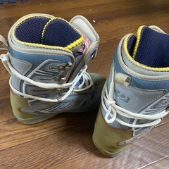 スノーボード　ブーツ　サイズ　23.5cm
の画像