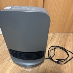 セラミックファンヒーター（アイリスオーヤマ）