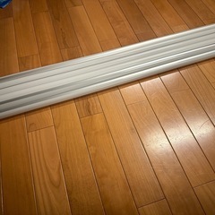 紫のLED蛍光灯