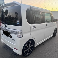ダイハツ　タント　カスタムの画像
