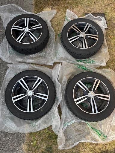 ブリヂストン　スタッドレスタイヤ×4(ホイール付)